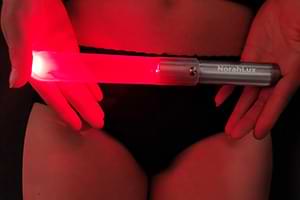 Terapia de luz de la zona íntima